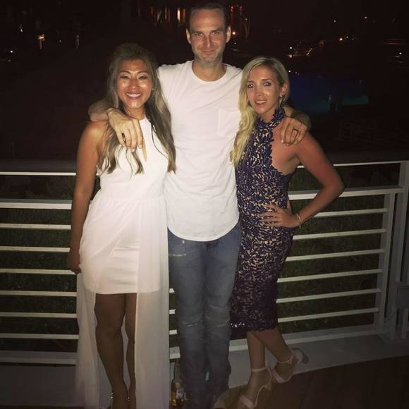 Meet your Posher, Ashley - Picture 1 of 1